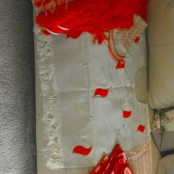 Full Male and Female Nigerian Traditional Wedding Outfits - Picture 5 of 10